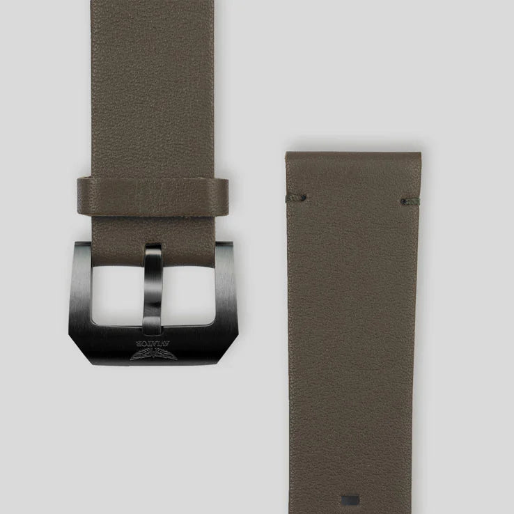 AVIATOR-WATCH--DOUGLAS-DAKOTA--STRAP_B06_V.3.31.5.227.4_738px.webp__PID:c7b09db6-4986-43ec-9fc5-dcbc3dd26646