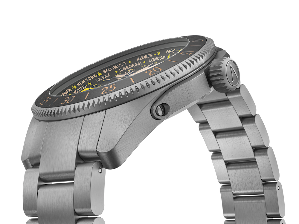 AVIATOR SWISS AIRACOBRA GMT V.1.37.0.303.4 watch