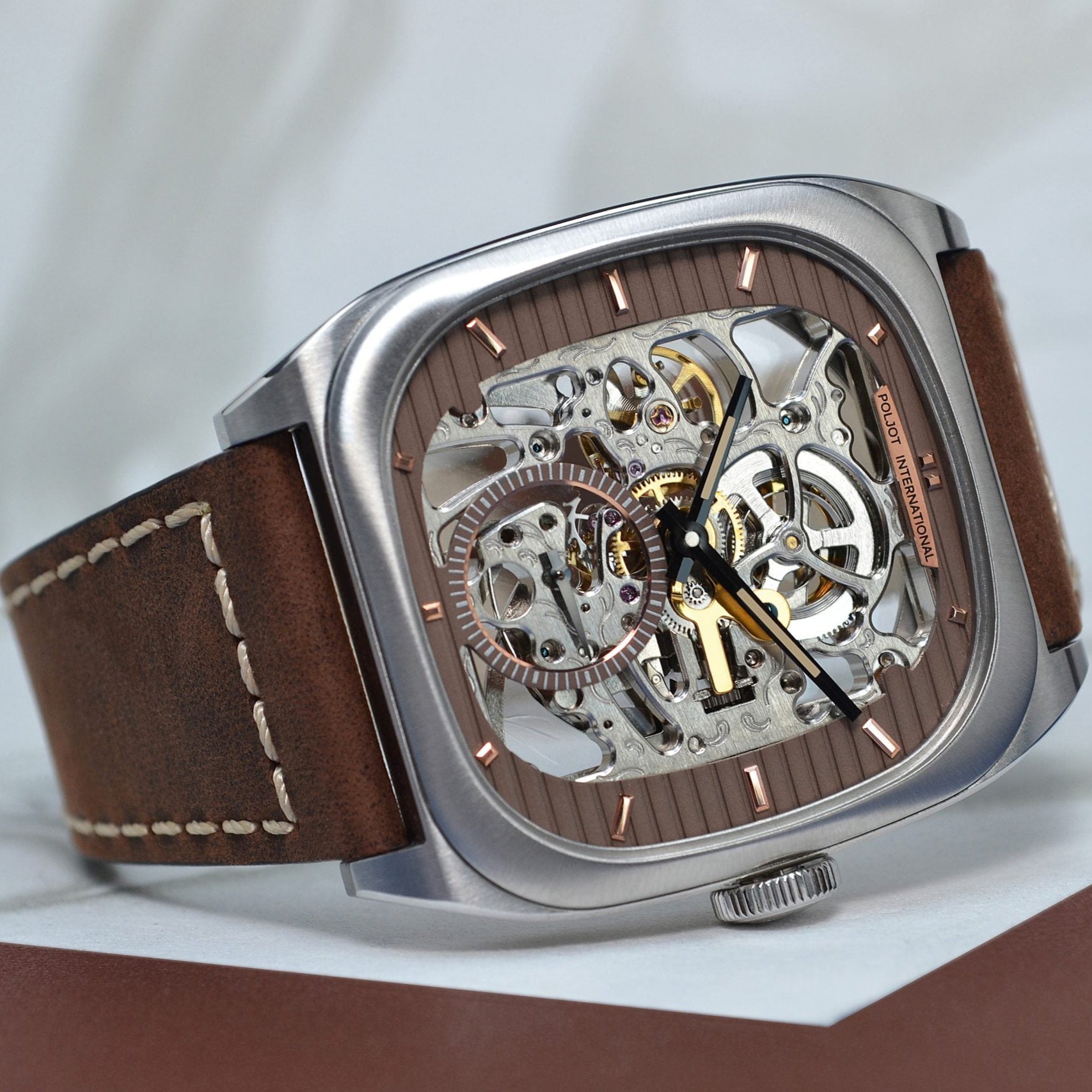 27611000154_new-2_klein-scaled.jpg__PID:2703f406-bb65-4a02-bc2c-ed1a207f9819