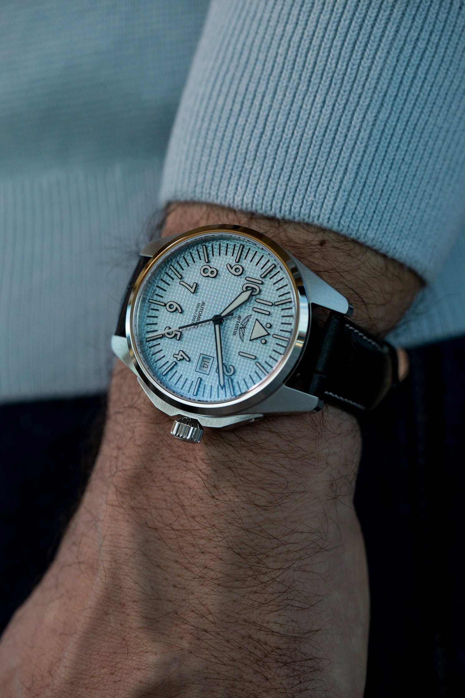 Hodinky AVIATOR SWISS AIRACOBRA 43 AUTO V.3.39.0.337.4