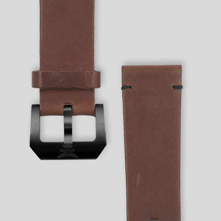 AVIATOR-WATCH--DOUGLAS-DAKOTA--STRAP_B06_V.3.31.5.228.4_738px.webp__PID:2dc7b09d-b649-4633-ac1f-c5dcbc3dd266