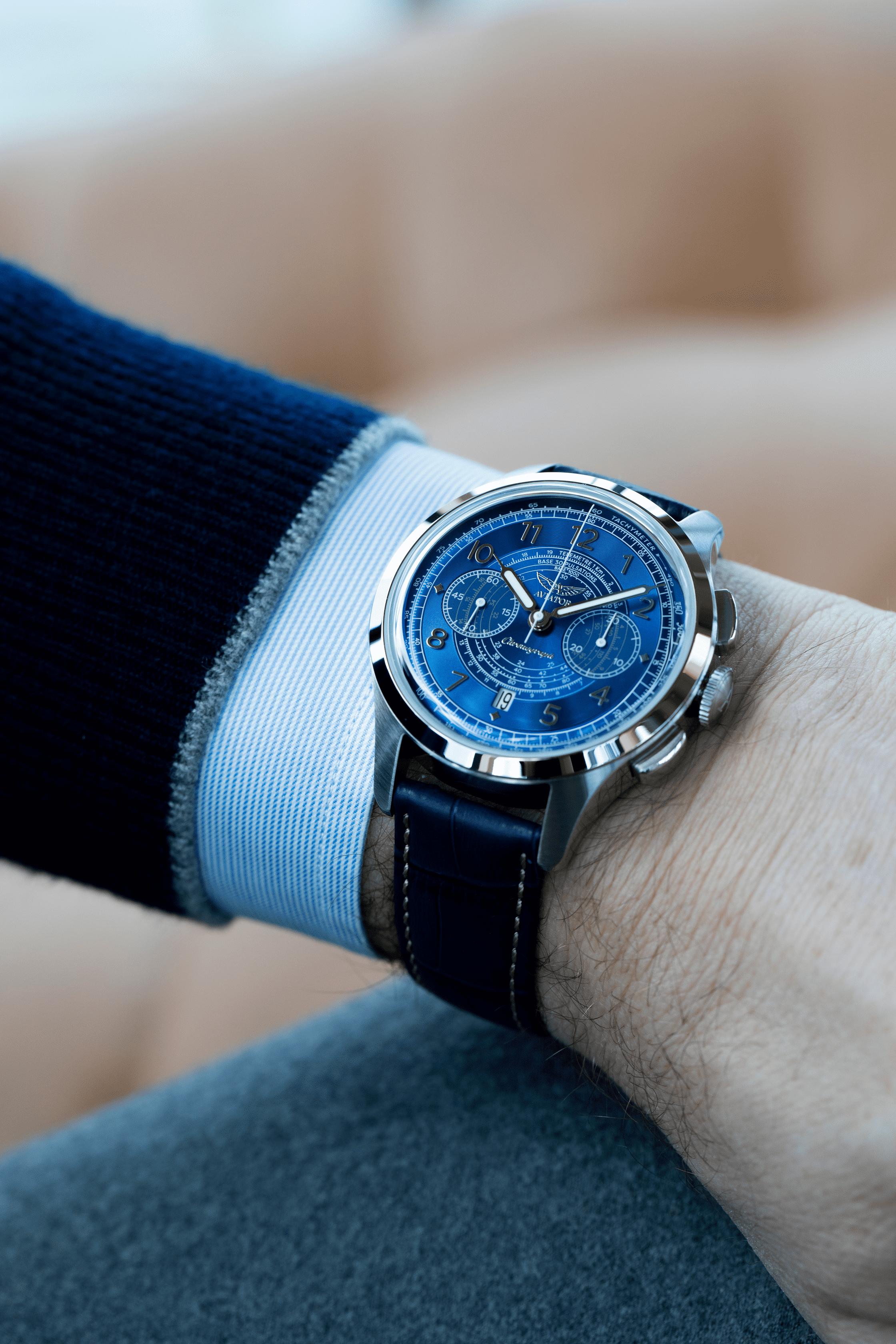 Hodinky AVIATOR SWISS HERITAGE CHRONOGRAPH TRIMETR AUTO V.4.40.0.356.4