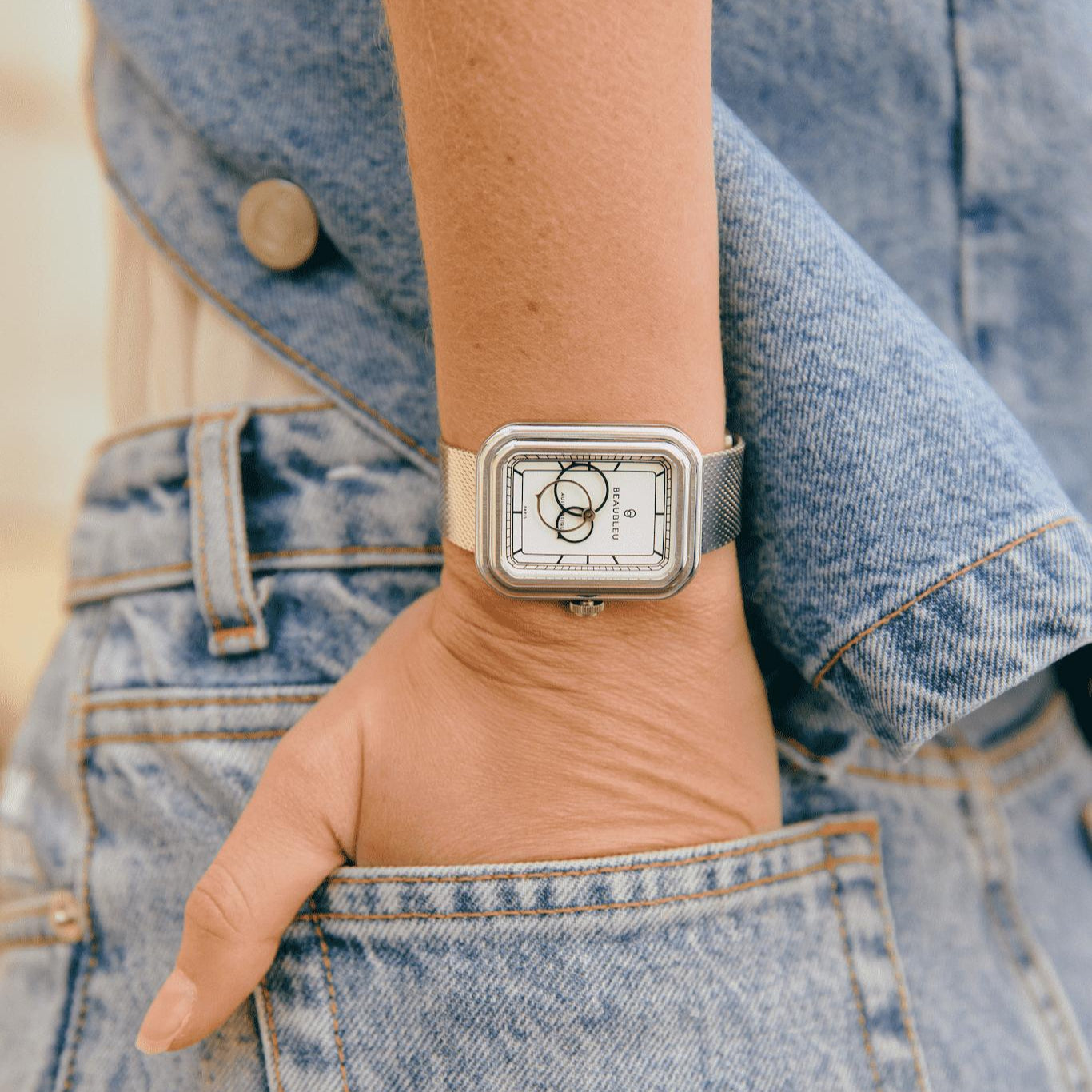 Beaubleu_Ecce_Figura_Alba 5.jpg__PID:b1947a53-8637-493b-9193-fca93cb8d1e0