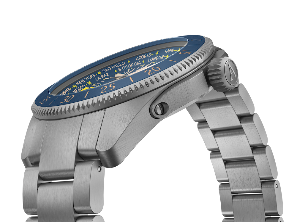 AVIATOR SWISS AIRACOBRA GMT V.1.37.0.304.4 watch